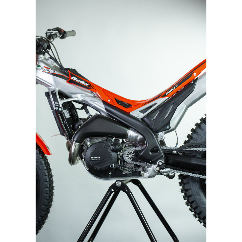 Protector Chasis BETA SINCRO 125-300 2026